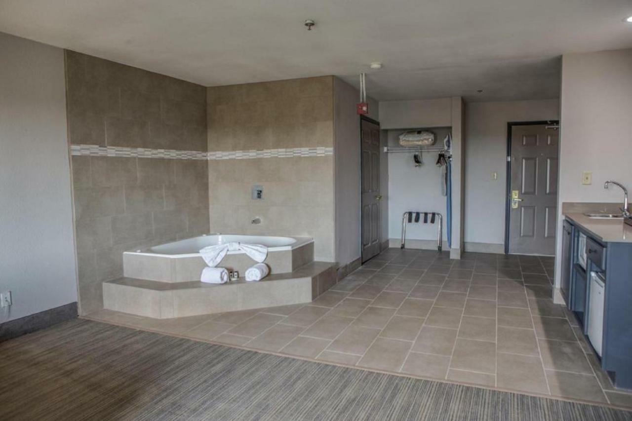 Country Inn & Suites By Radisson, Harlingen, Tx Dış mekan fotoğraf